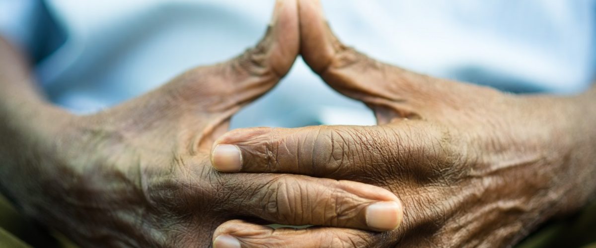 Idosos que vivem isolados estão mais propensos a desenvolver diversas doenças