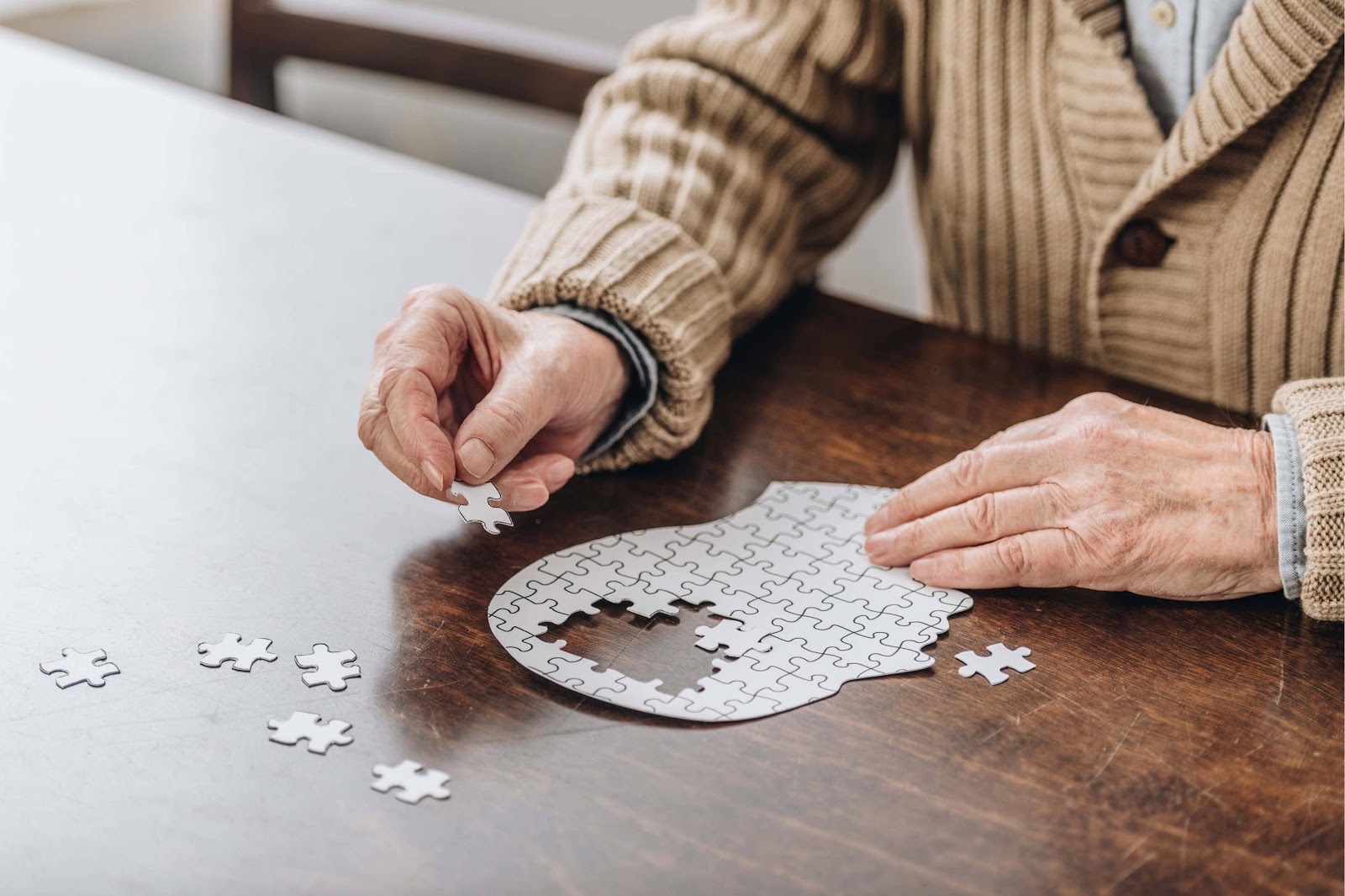 Alzheimer: Novo Remédio Promete Retardar a Progressão da Doença