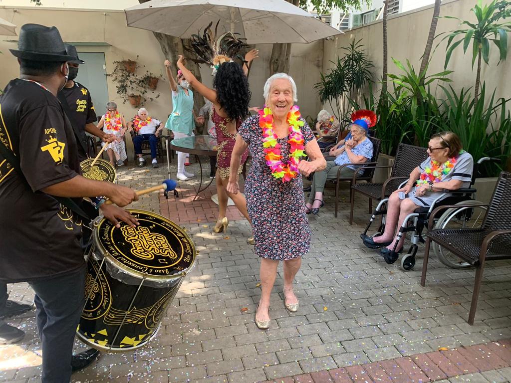Confira o Baile de Carnaval do Em Família